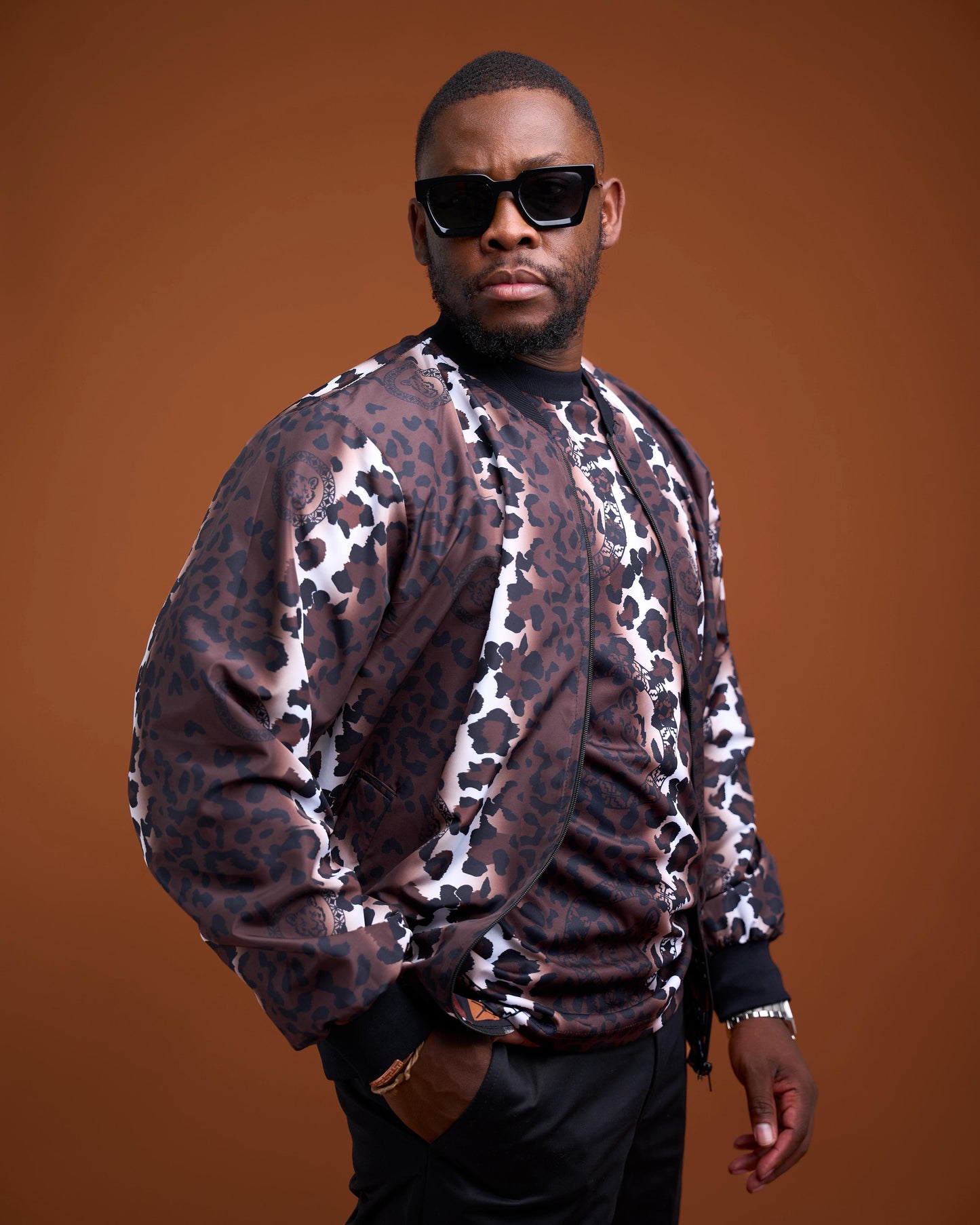 Ingwe Reversible Bomber