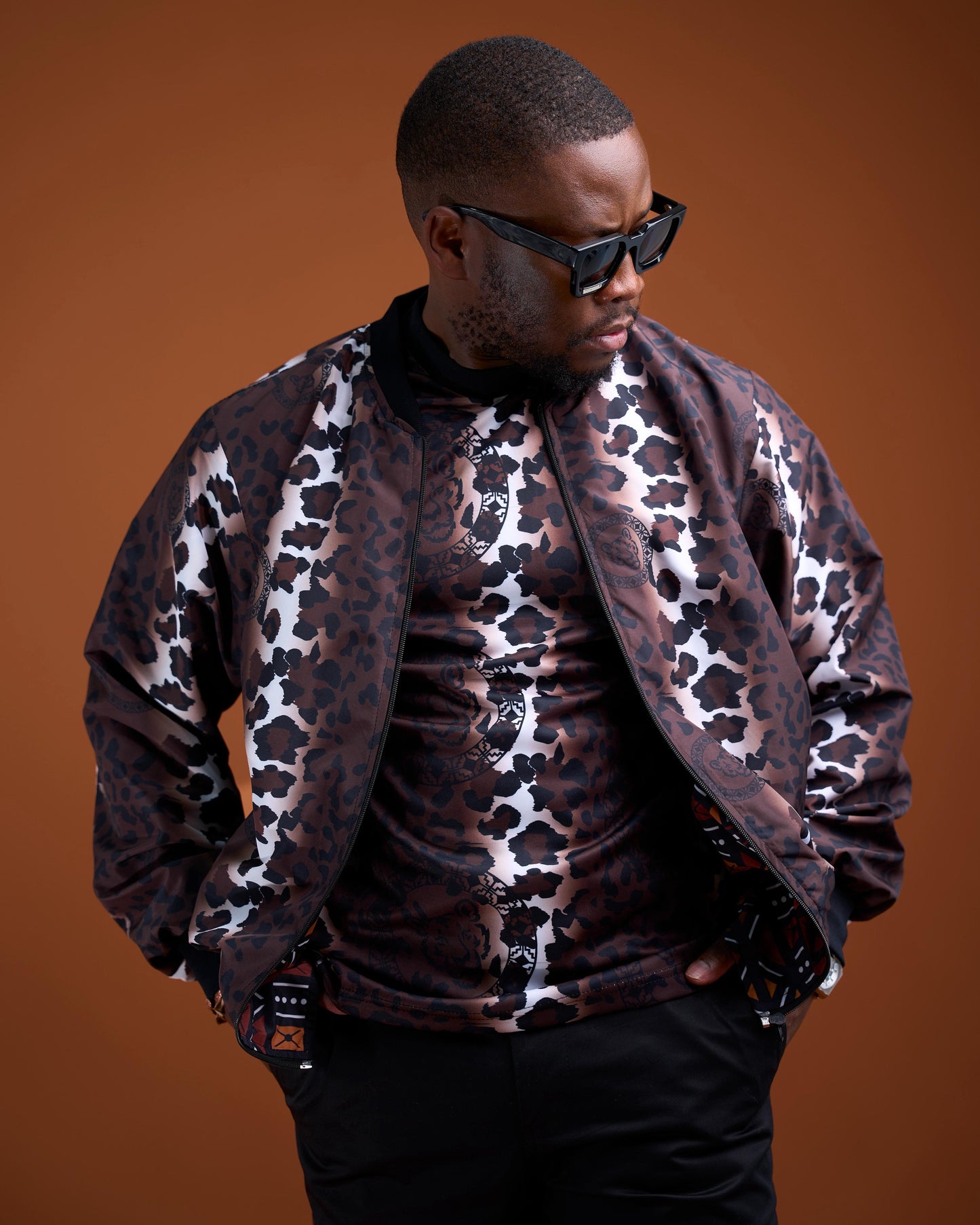 Ingwe Reversible Bomber