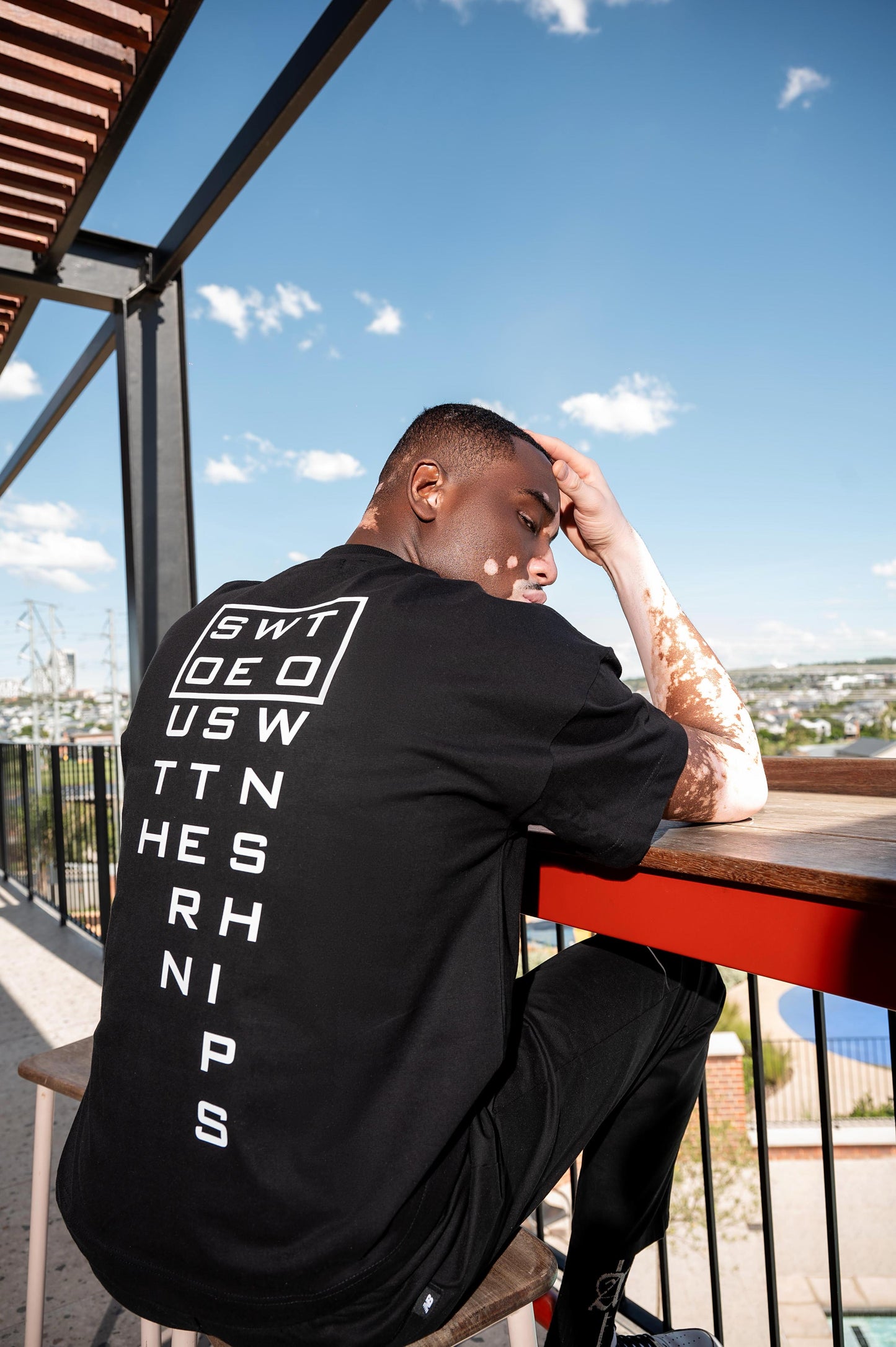 Black S O W E T O  T-shirt